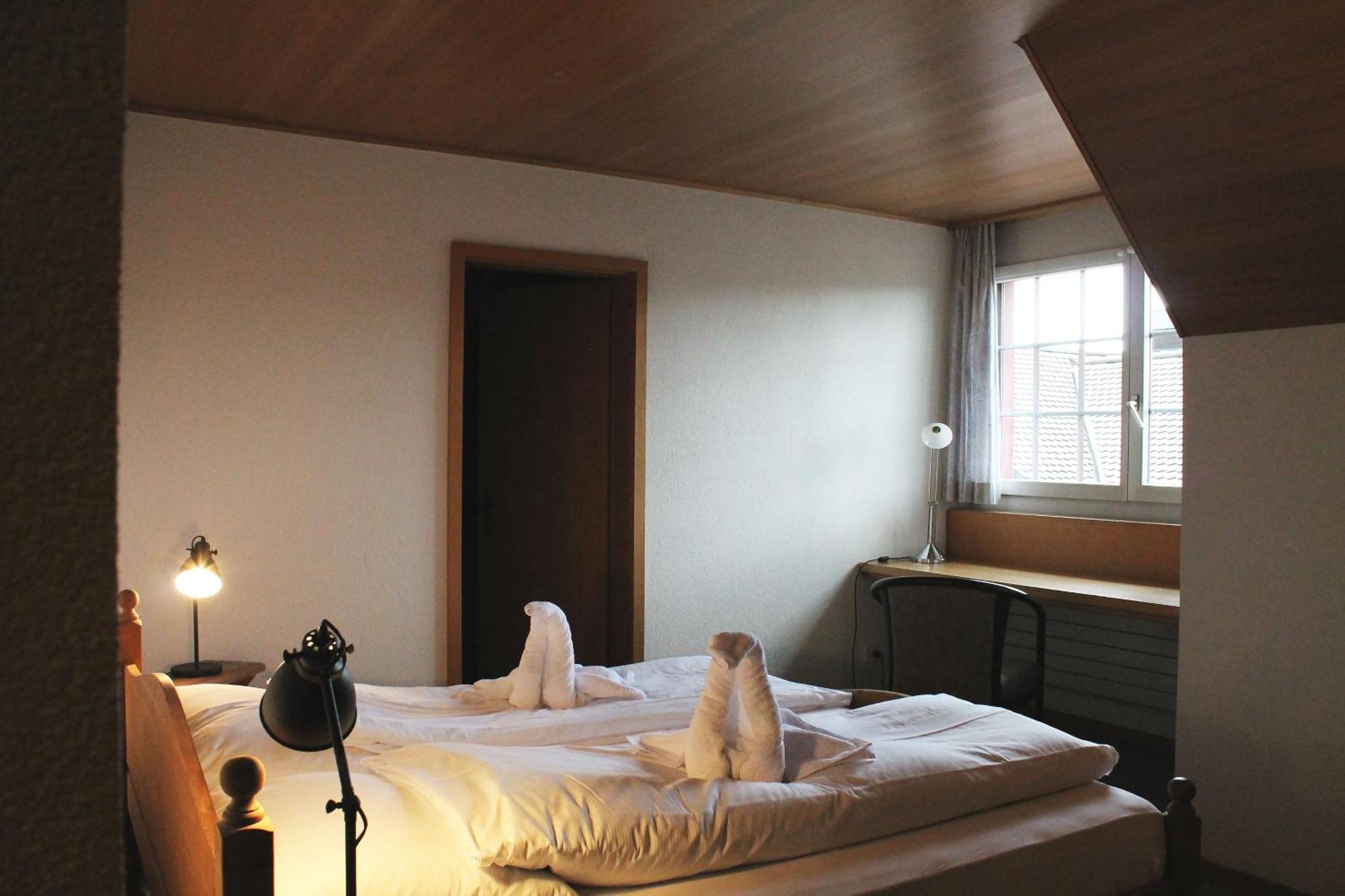 Hotel Restaurant Krone Aarberg Dış mekan fotoğraf