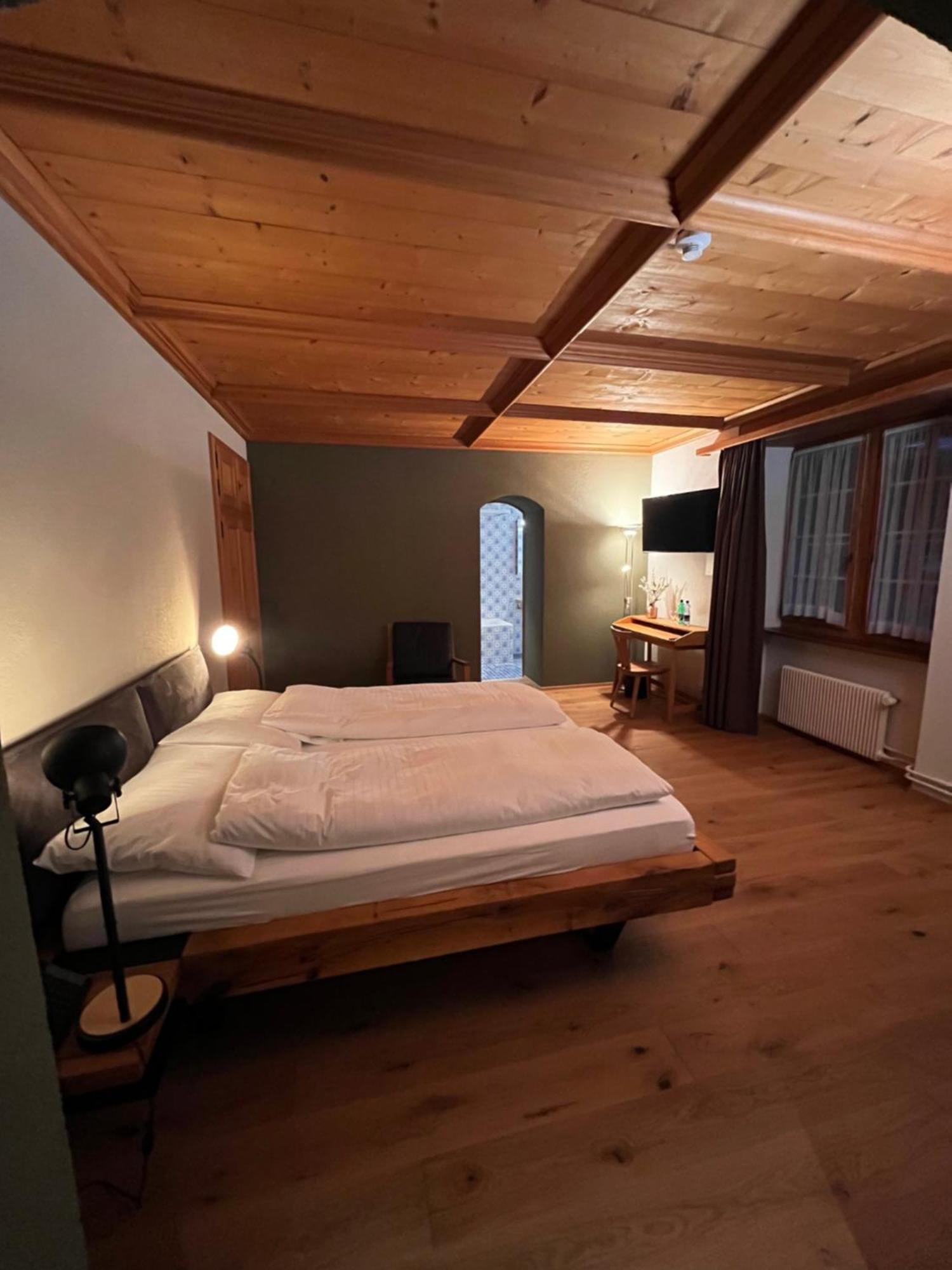 Hotel Restaurant Krone Aarberg Dış mekan fotoğraf